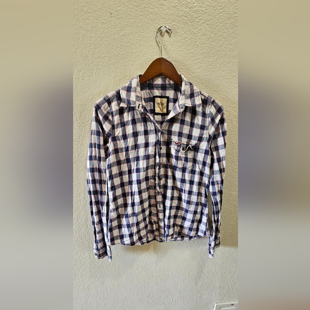 Hollister Blue and White Plaid Button Down Shirt